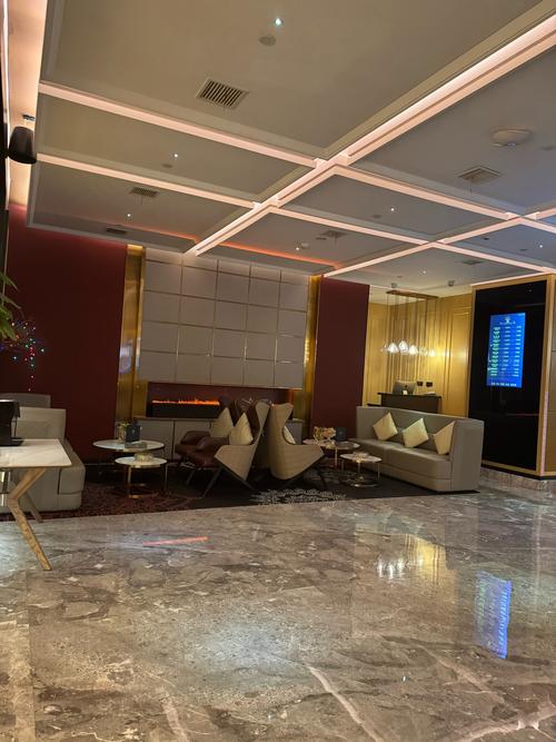 武汉光谷咖啡厅见证职场精英疲惫，桑拿效果获赞